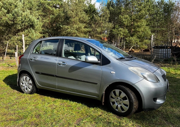 Toyota Yaris cena 13800 przebieg: 170000, rok produkcji 2006 z Milicz małe 46